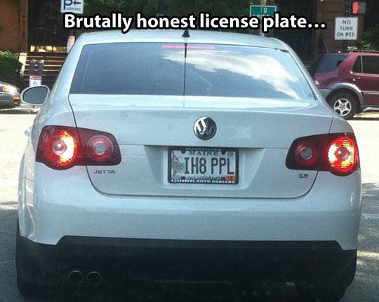 21 hilarious car license plates that will make you lol