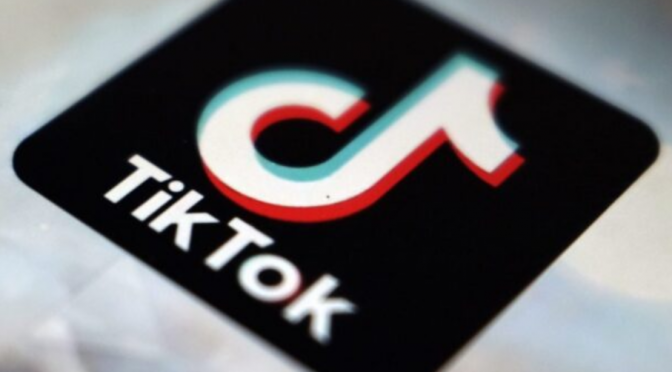 A U.S. FCC commissioner urges Apple, and Google to ban TikTok from app stores